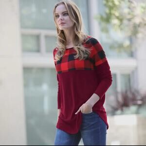 ZENANA - Buffalo Plaid AND BURGANDY COLOR BLOCK TOP